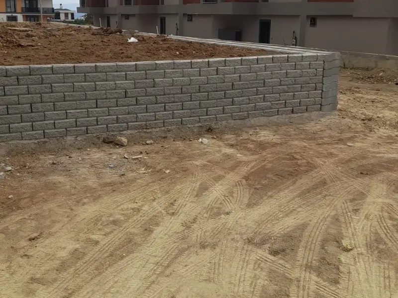 Tekirdağ Süleymanpaşa Duvar Elemanı yer döşeme ve peyzaj uygulaması - Varlık İnşaat